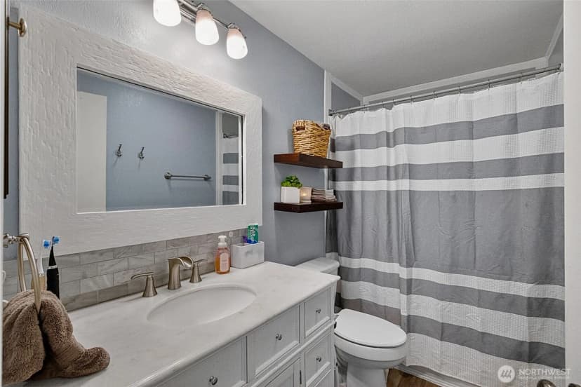 Property photo for 5730 146th Street Ne, Marysville photo 16