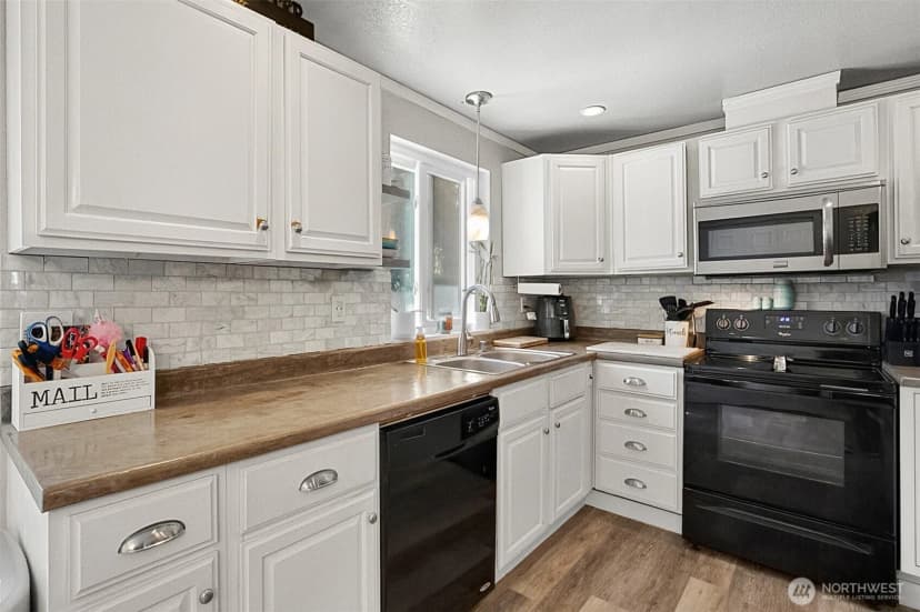 Property photo for 5730 146th Street Ne, Marysville photo 13