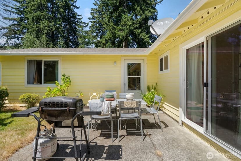Property photo for 30621 8th Place S, Federal Way photo 24