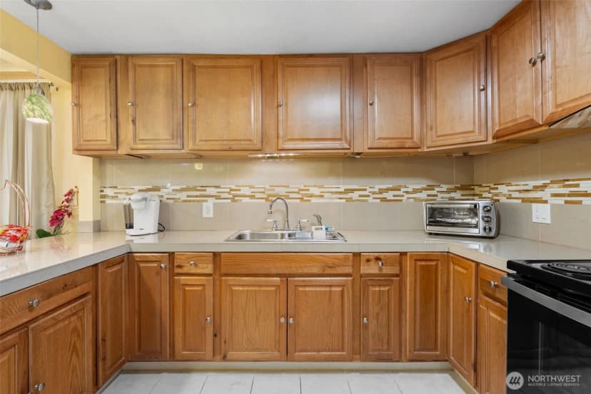 Property photo for 30621 8th Place S, Federal Way photo 12