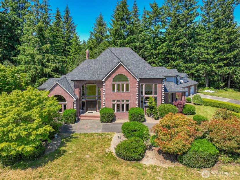 Property photo for 12540 123rd Avenue Se, Rainier