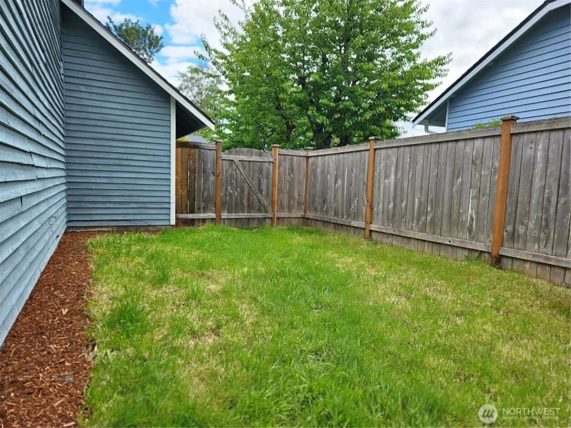Property photo for 16706 6th Avenue Se, Bothell photo 31