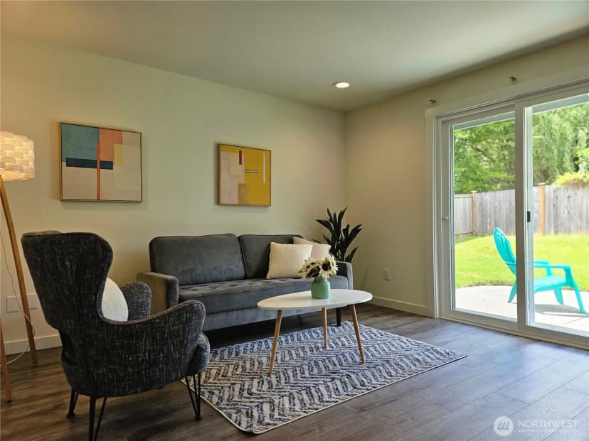 Property photo for 16706 6th Avenue Se, Bothell photo 13