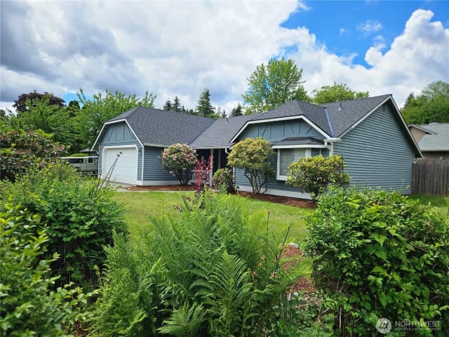 Property photo for 16706 6th Avenue Se, Bothell photo 2