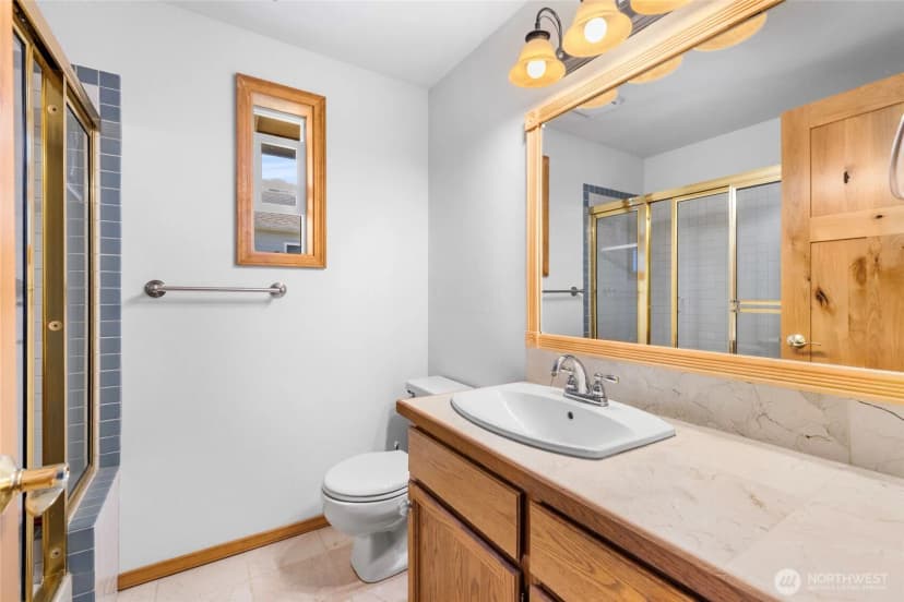 Property photo for 801 N Waugh Road, Mount Vernon photo 31