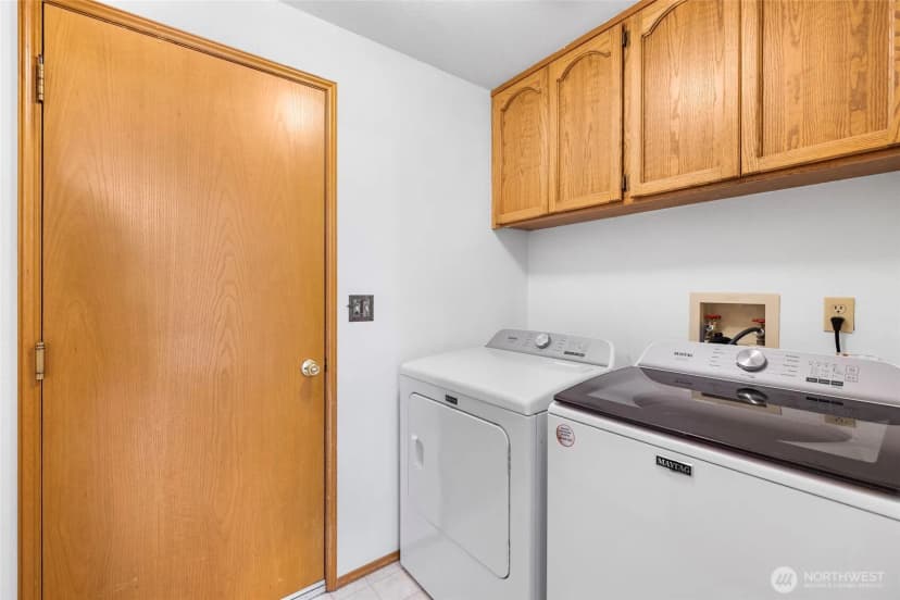 Property photo for 801 N Waugh Road, Mount Vernon photo 25