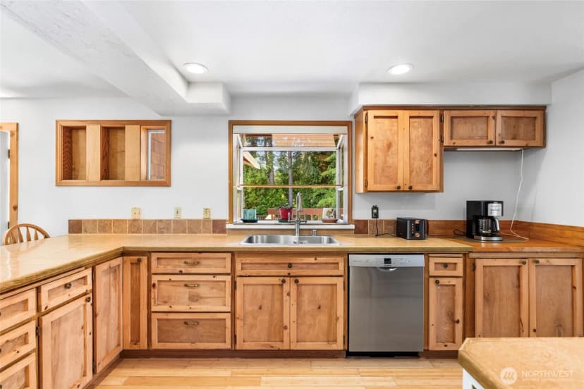 Property photo for 801 N Waugh Road, Mount Vernon photo 15