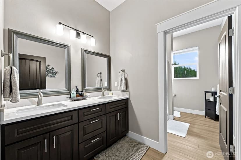 Property photo for 39426 Mountain Park Drive E, Roy photo 17