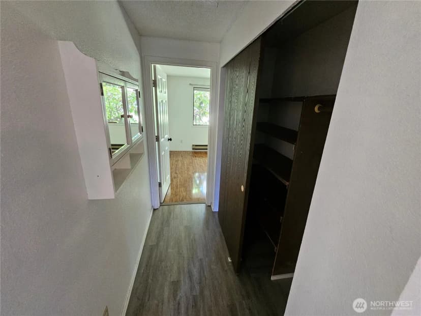 Property photo for 151 S Little John Lane N, Forks photo 11