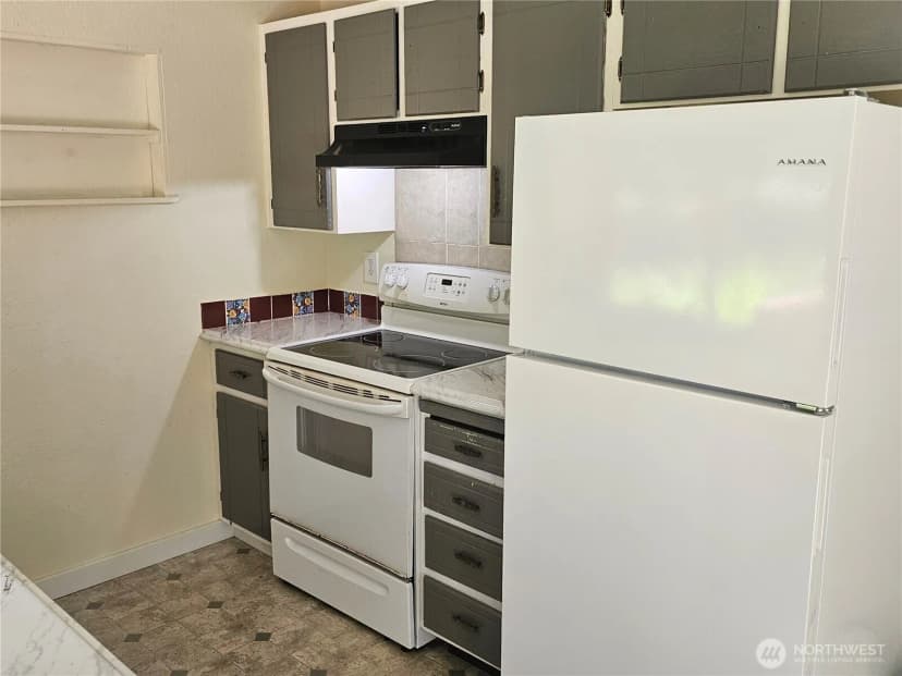 Property photo for 151 S Little John Lane N, Forks photo 6