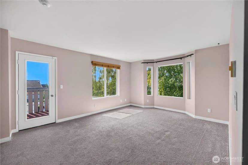 Property photo for 320 Se Barrington Drive #a201, Oak Harbor photo 6