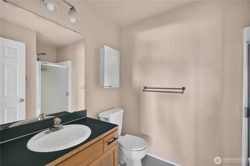 Property photo for 320 Se Barrington Drive #a201, Oak Harbor photo 19