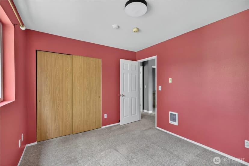 Property photo for 320 Se Barrington Drive #a201, Oak Harbor photo 14