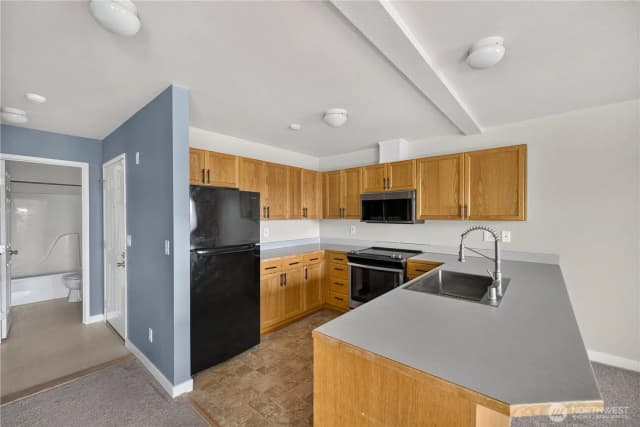 Property photo for 320 Se Barrington Drive #a201, Oak Harbor photo 3
