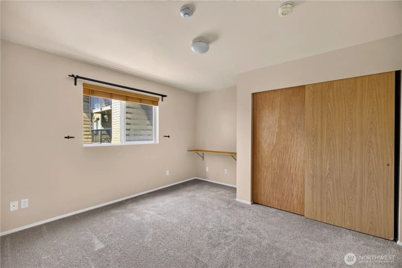 Property photo for 320 Se Barrington Drive #a201, Oak Harbor photo 16
