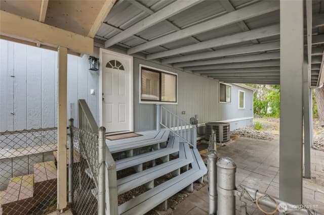 Property photo for 601 166th Street Ct E, Spanaway photo 4