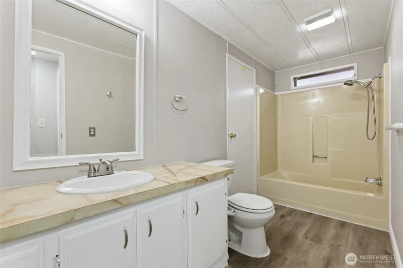 Property photo for 601 166th Street Ct E, Spanaway photo 18