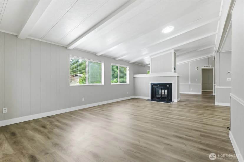 Property photo for 601 166th Street Ct E, Spanaway photo 7