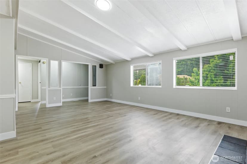 Property photo for 601 166th Street Ct E, Spanaway photo 8