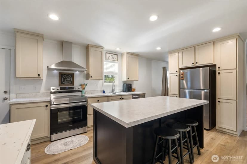 Property photo for 19613 25th Street Ct Sw, Lakebay photo 9