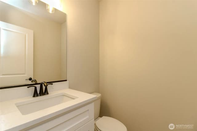 Property photo for 15114 Carter Loop Se, Yelm photo 4