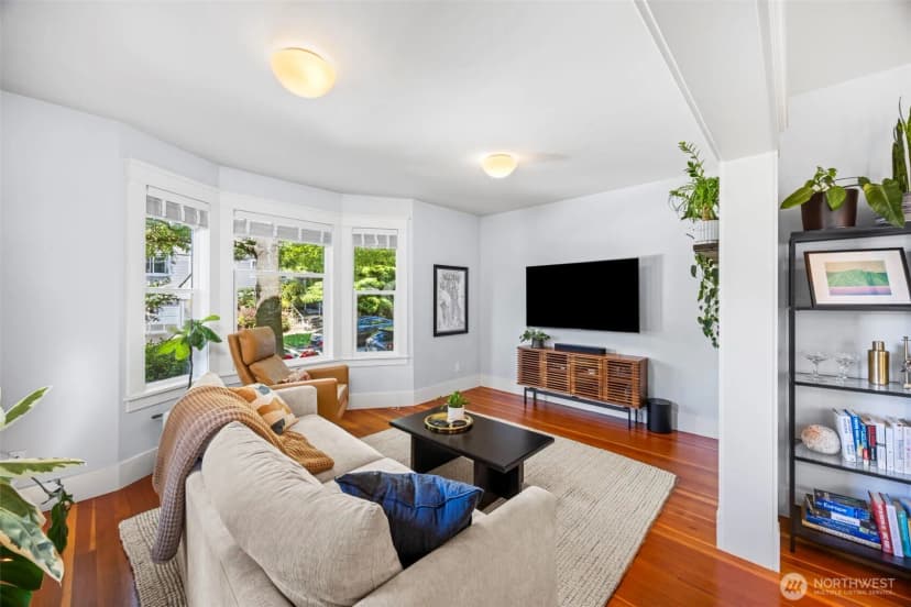 Property photo for 4420 Dayton Avenue N #2, Seattle photo 8