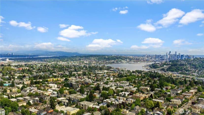 Property photo for 4420 Dayton Avenue N #2, Seattle photo 16