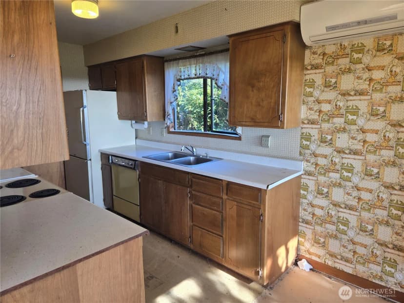 Property photo for 30011 J Place, Ocean Park photo 11