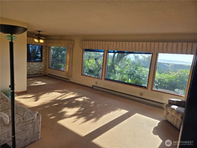 Property photo for 30011 J Place, Ocean Park photo 5