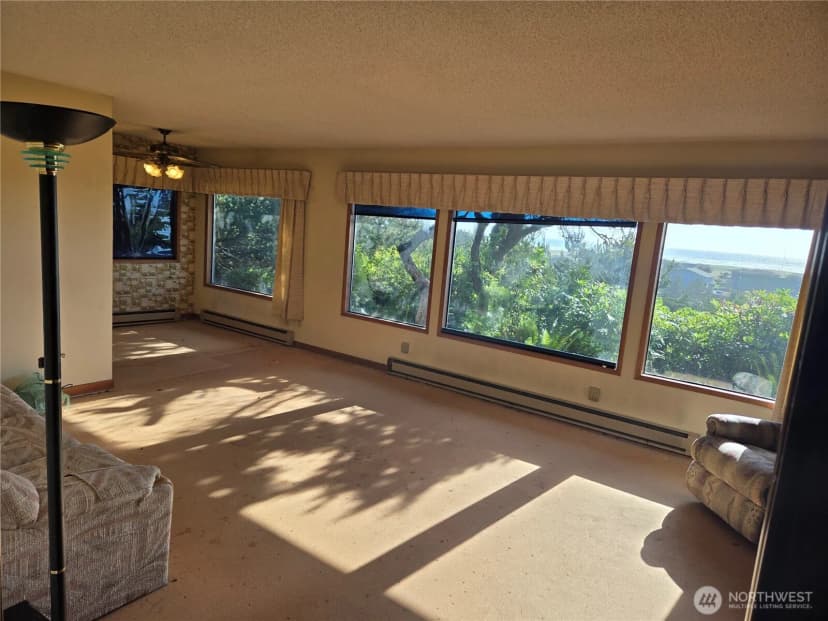 Property photo for 30011 J Place, Ocean Park photo 5