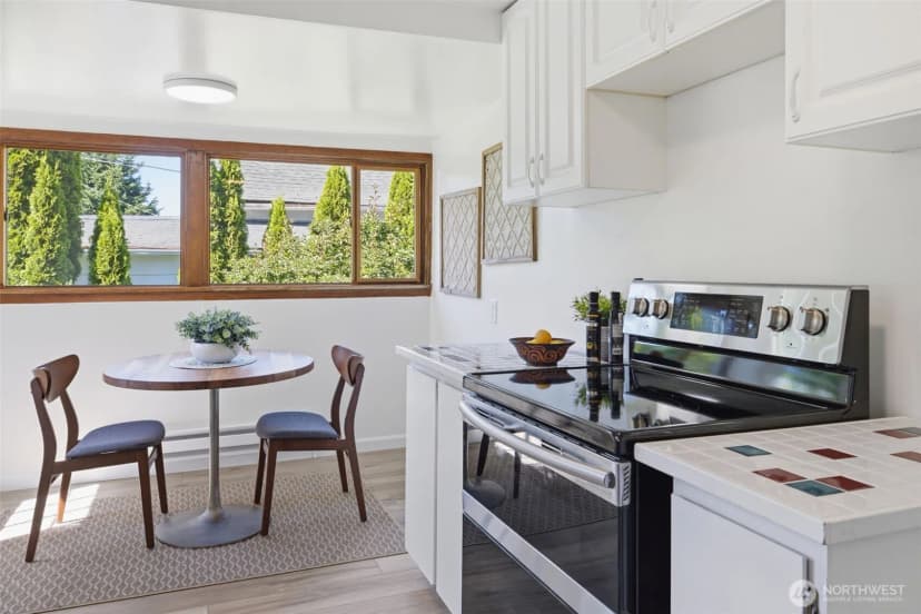 Property photo for 10209 64th Avenue S, Seattle photo 11