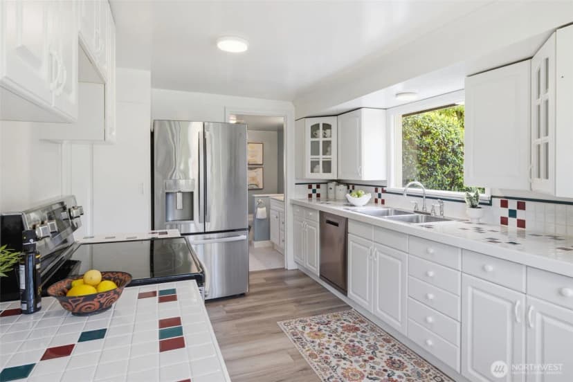 Property photo for 10209 64th Avenue S, Seattle photo 12