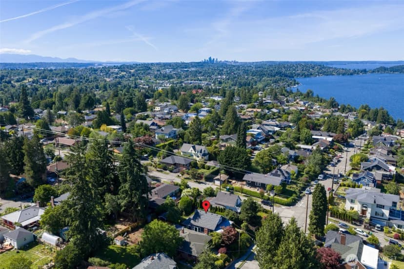 Property photo for 10209 64th Avenue S, Seattle photo 37