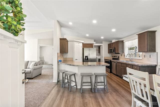 Property photo for 15 Maple Leaf Street, Raymond photo 3