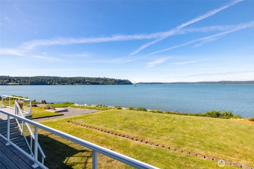 Property photo for 639 E Beacon View Drive, Oak Harbor photo 27
