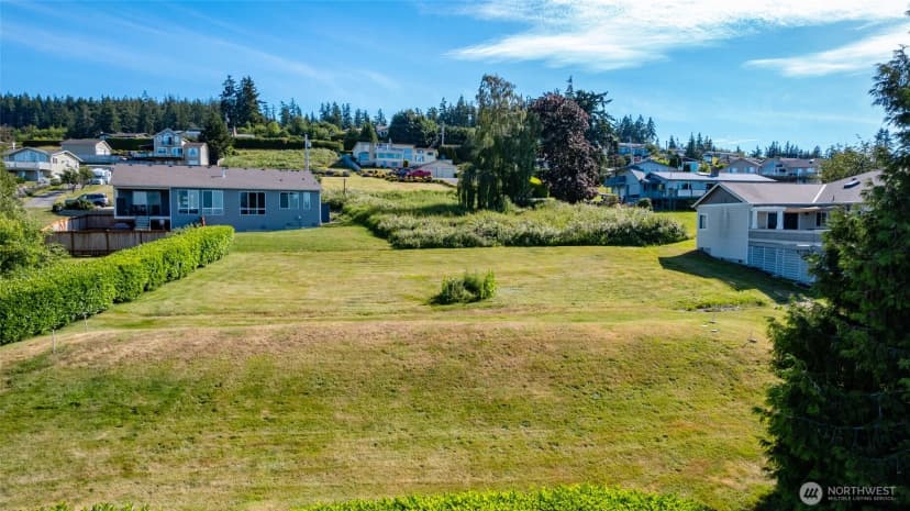 Property photo for 639 E Beacon View Drive, Oak Harbor photo 28