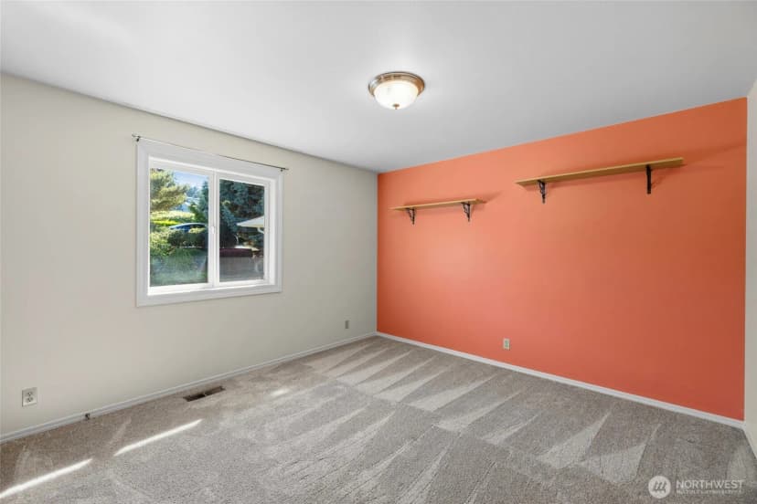 Property photo for 639 E Beacon View Drive, Oak Harbor photo 22