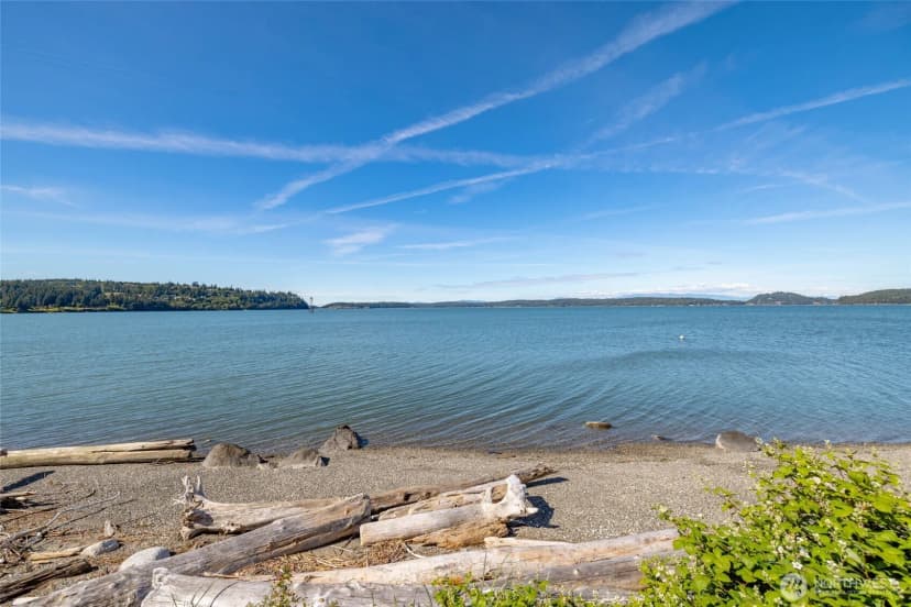 Property photo for 639 E Beacon View Drive, Oak Harbor photo 26