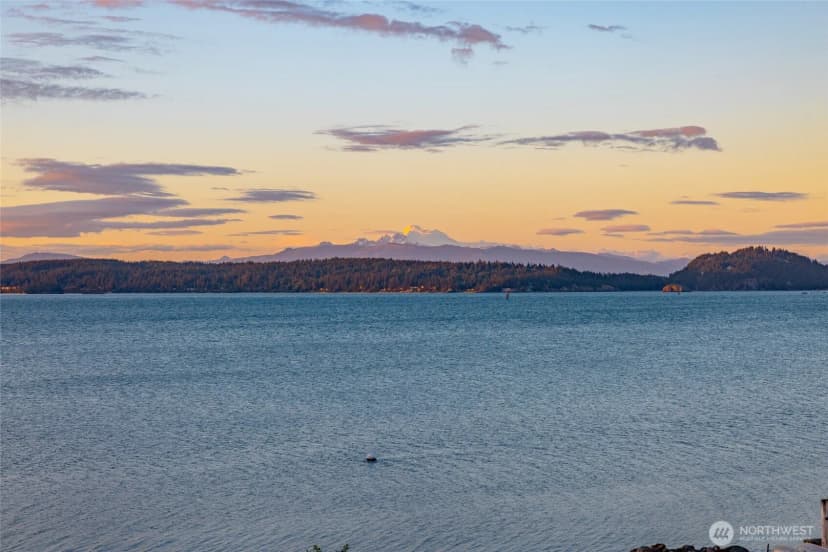 Property photo for 639 E Beacon View Drive, Oak Harbor photo 34