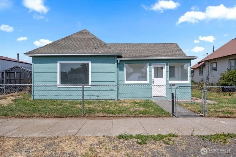 Property photo for 106 W Birch Avenue, Ritzville