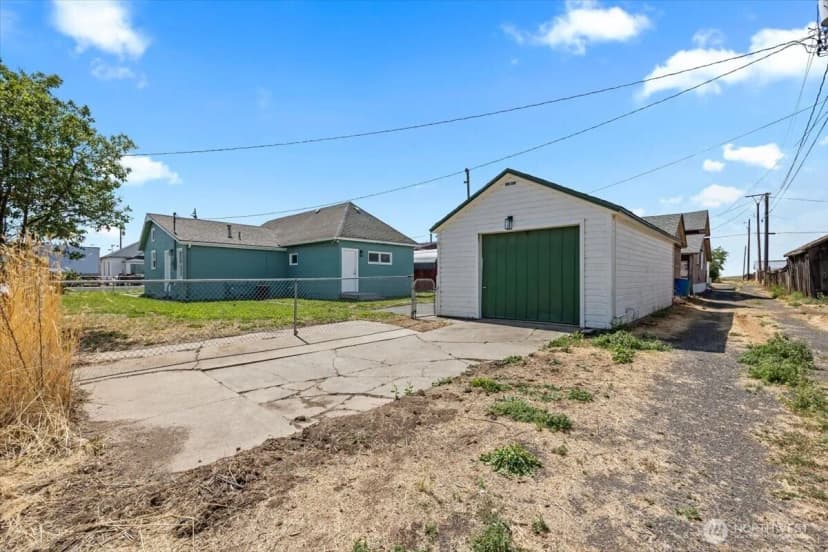 Property photo for 106 W Birch Avenue, Ritzville photo 14