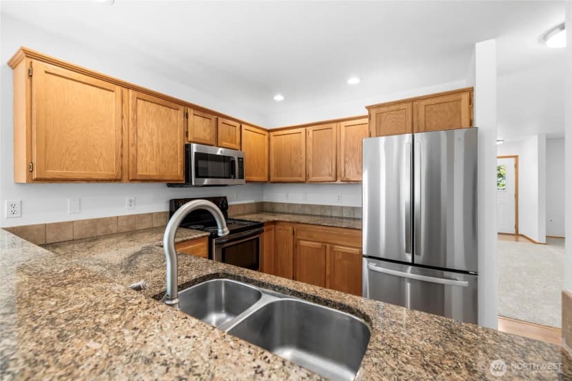 Property photo for 2609 C Avenue, Anacortes photo 10