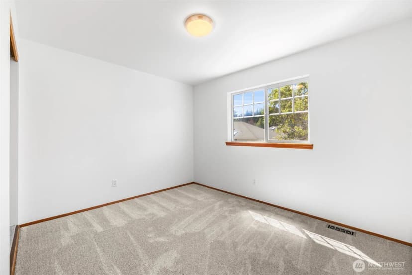 Property photo for 2609 C Avenue, Anacortes photo 18