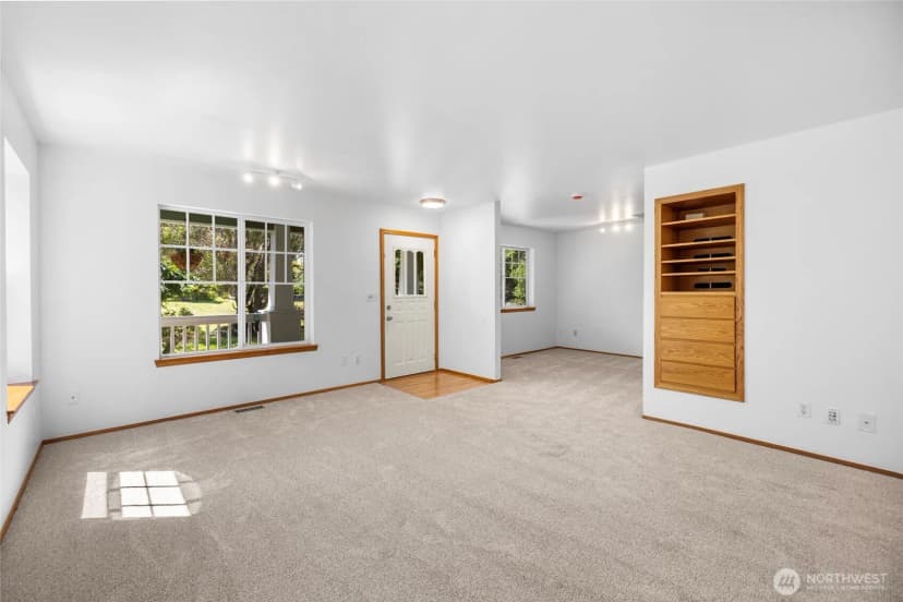 Property photo for 2609 C Avenue, Anacortes photo 5