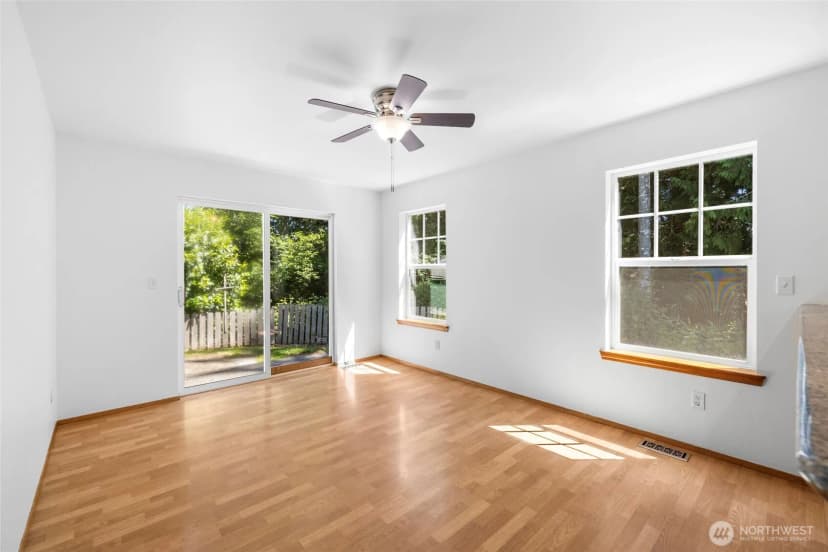 Property photo for 2609 C Avenue, Anacortes photo 12