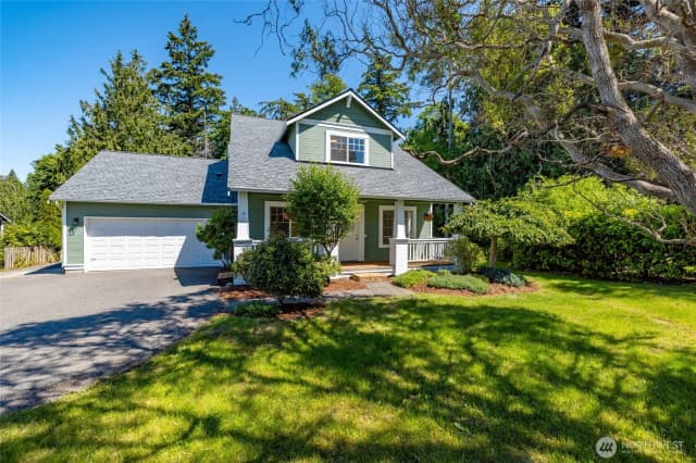 Property photo for 2609 C Avenue, Anacortes photo 2