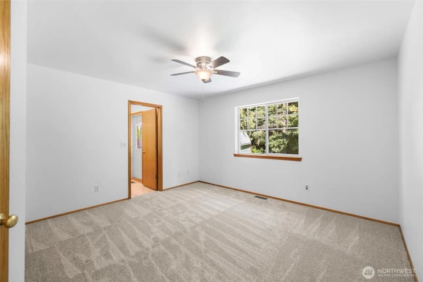 Property photo for 2609 C Avenue, Anacortes photo 16