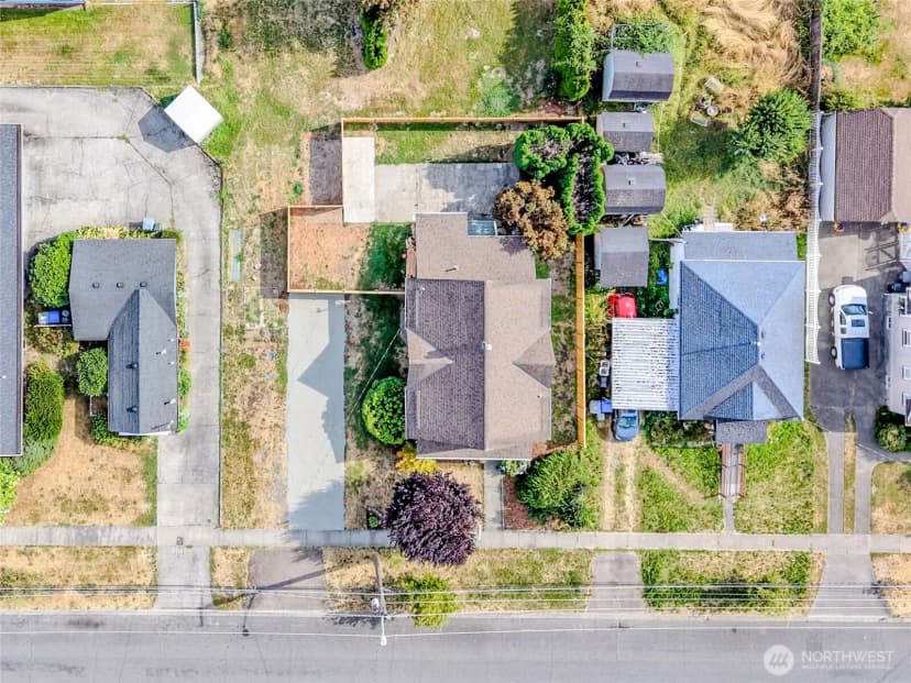 Property photo for 1118 Thompson Street, Sumner photo 38
