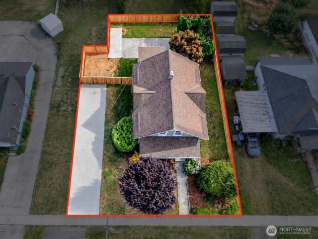 Property photo for 1118 Thompson Street, Sumner