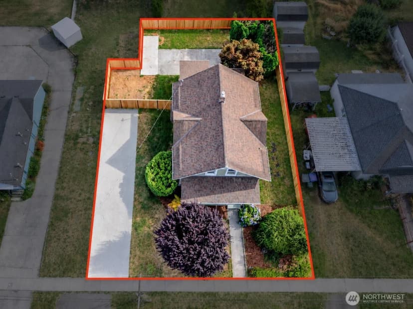 Property photo for 1118 Thompson Street, Sumner